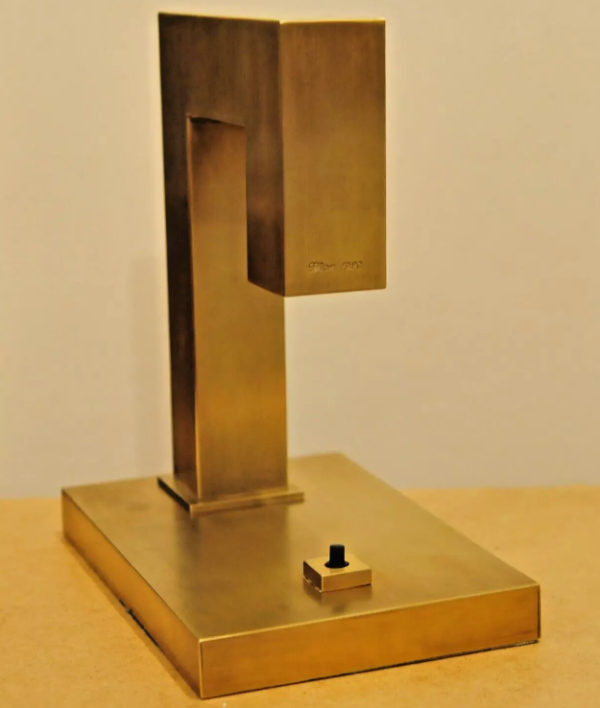 Bauhaus style table lamp - Image 3