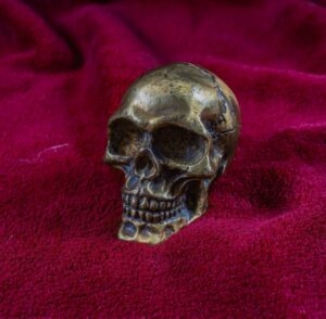 Memento Mori bronz koponya, 17–18. század